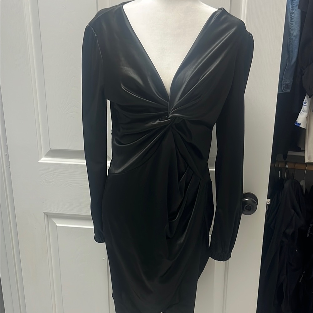 Elegant Black Long Sleeve Dress